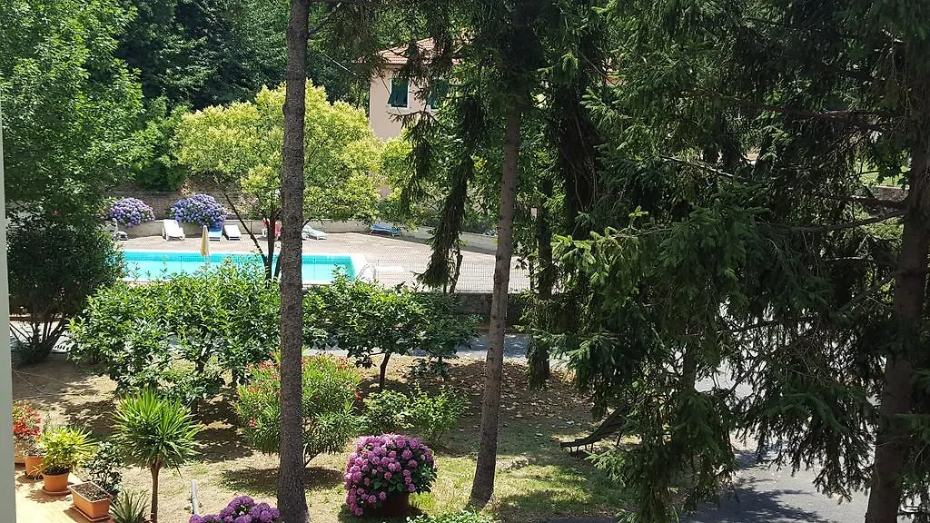 **  Hotel La Pineta Cogoleto Italia