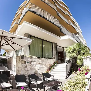Hotel Brig ***